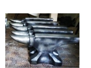 Escultura em isopor de bigorna whatsapp [***] Lia Sade Servicos para festas infantis e eventos no [***] 