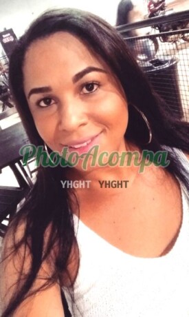 patricia-souza-trans-safada-com-local-deliciosa-e-liberal-big-0