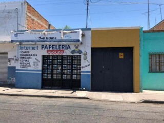 Se vende casa con local en calle 20 de noviembre en Celaya | Clasf animales