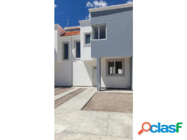 casa-en-venta-en-celaya-colonia-del-bosque-en-celaya-clasf-inmobiliaria-big-2