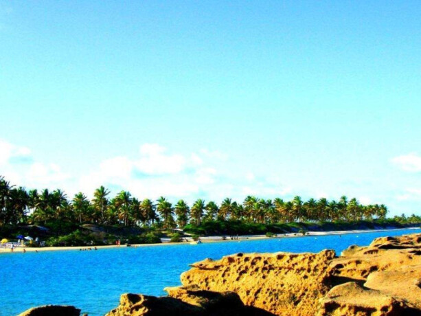 casa-de-temporada-em-porto-de-galinhas-ipojuca-pernambuco-bangalo-beira-mar-3qts-3banhei-com-cozinheiraarrumadeira-ja-incluso-no-preco-big-1