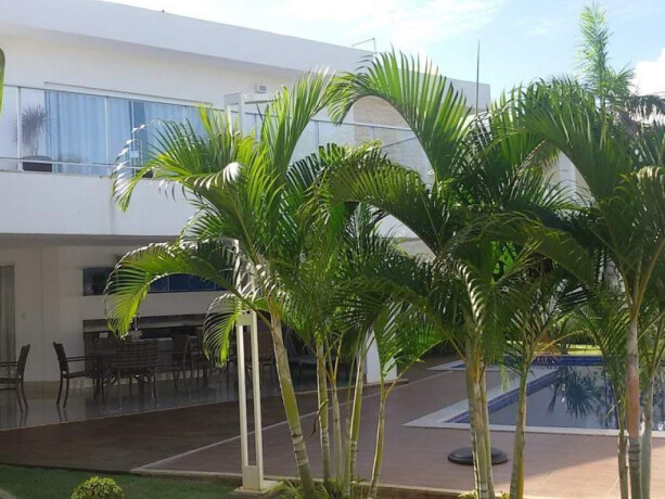 casa-de-temporada-em-guarajuba-camacari-bahia-venda-e-temporada-casa-alto-padrao-guarajuba-6-suites-com-ar-piscina-e-churrasqueira-condominio-paraiso-big-1